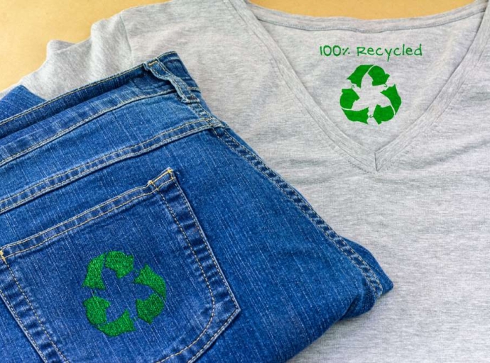 Fashion Sector Climate Commitment: Between Greenwashing and Ambition